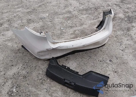 2013 Ford Fiesta Se z USA, uszkodzony, nr VIN 3FADP4BJ3DM199404